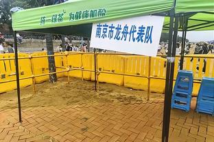 锡伯杜：哈特给球队带来了坚韧的品质 他每场比赛都会拼尽全力