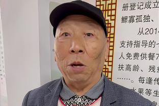 戈贝尔：唐斯从上赛季以来成长了很多 他11投10中&这太疯狂了